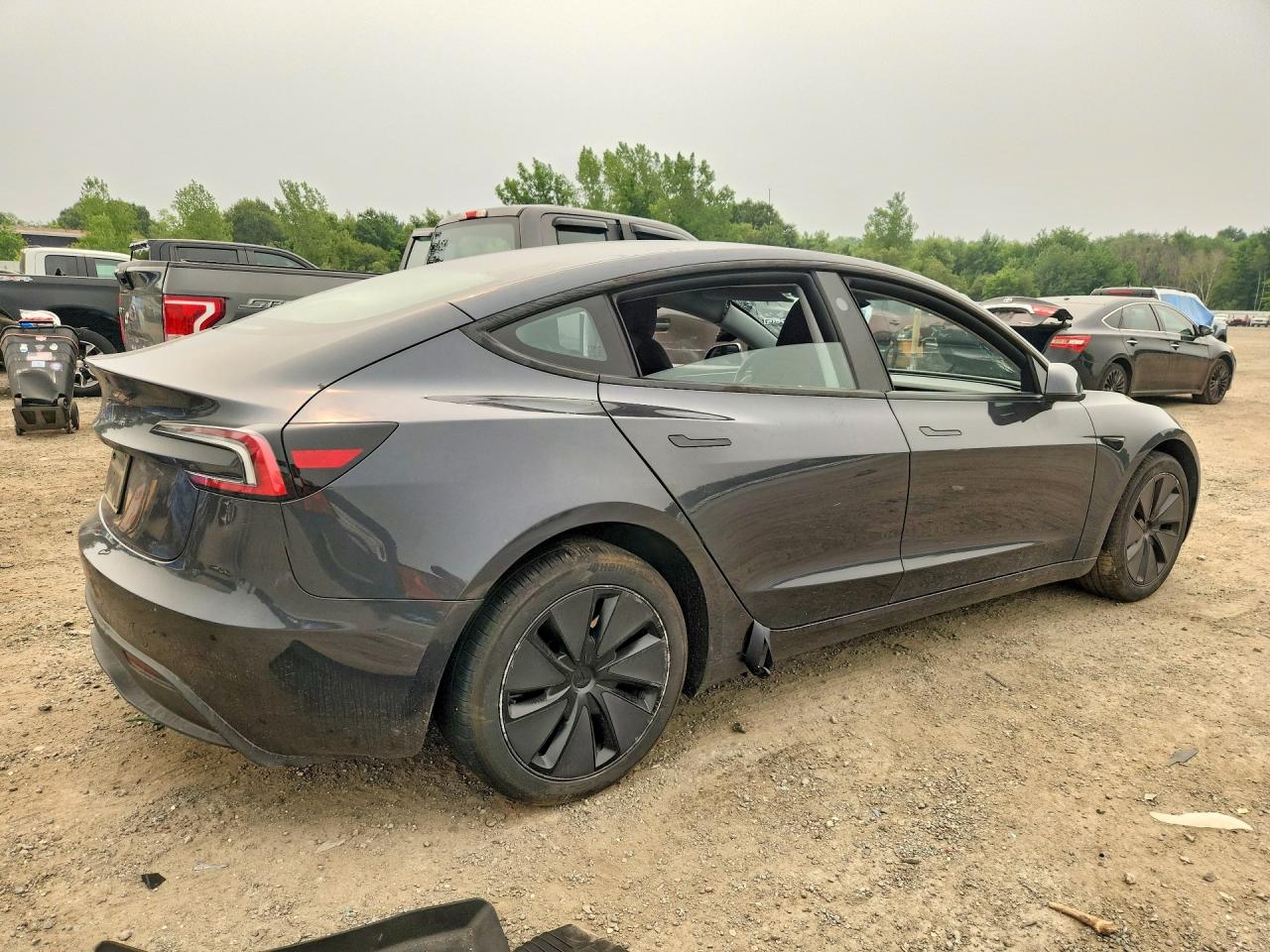 2025 TESLA MODEL 3 — снимка 3