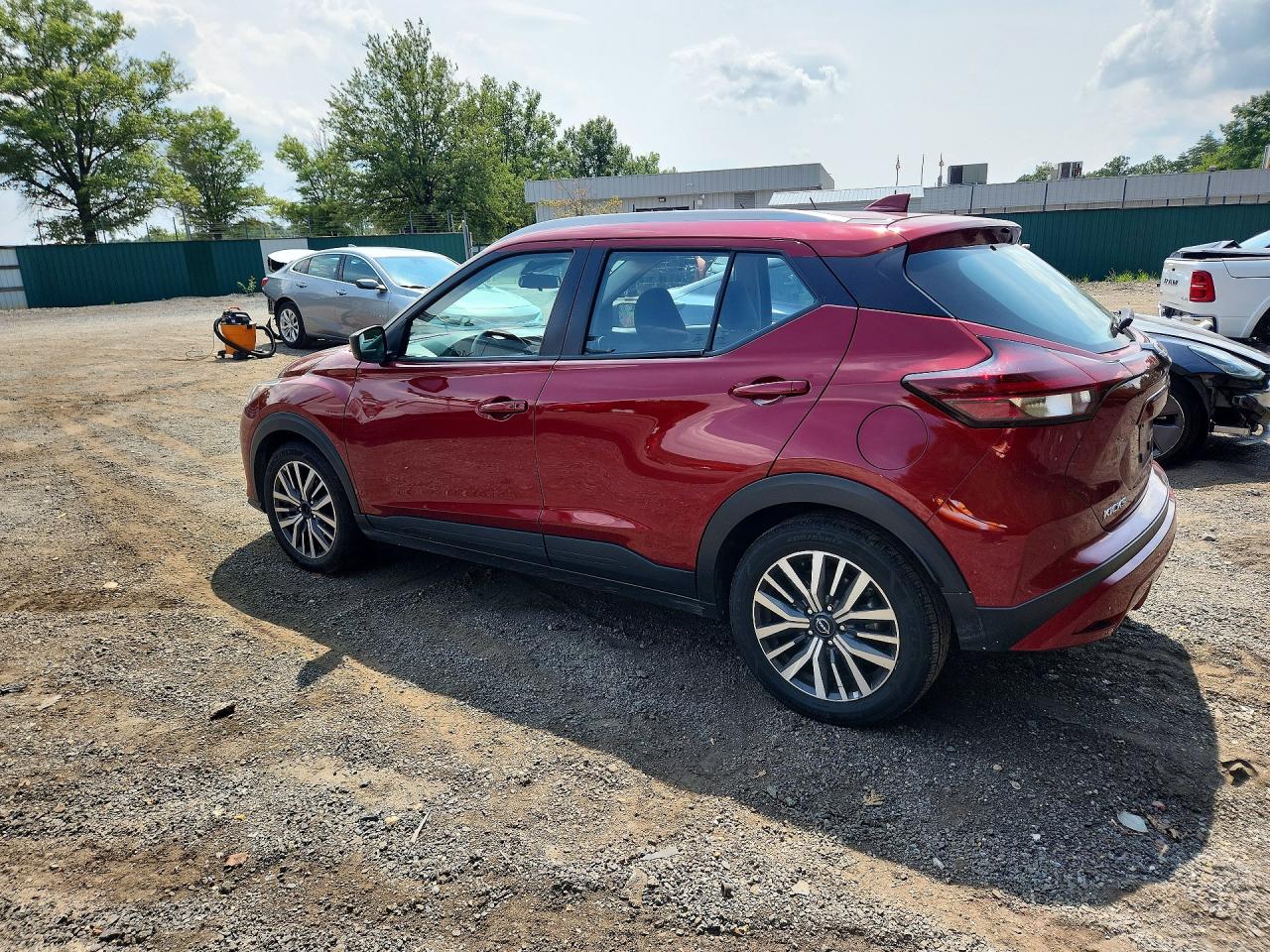 2024 NISSAN KICKS SV — снимка 2