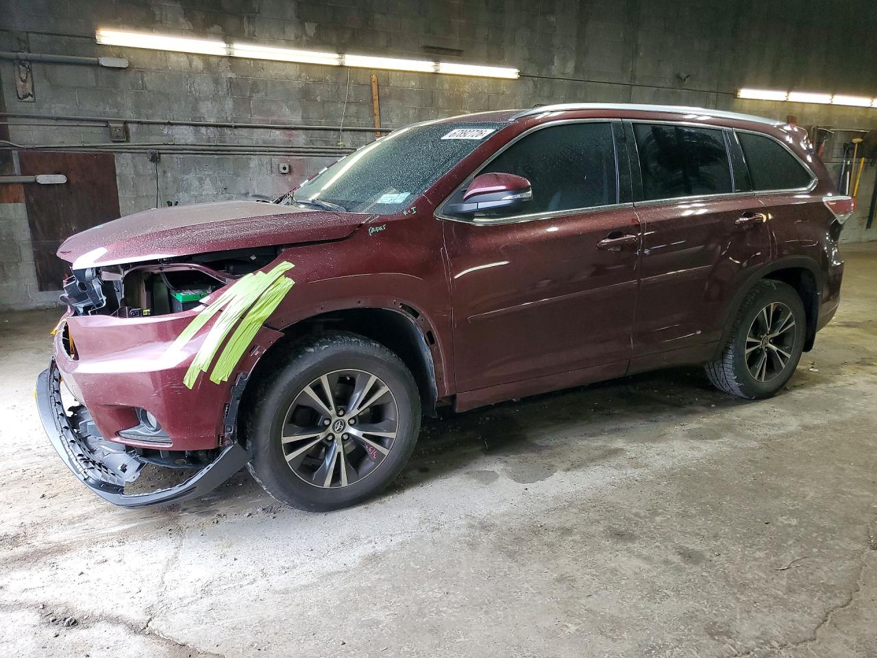 2016 TOYOTA HIGHLANDER XLE