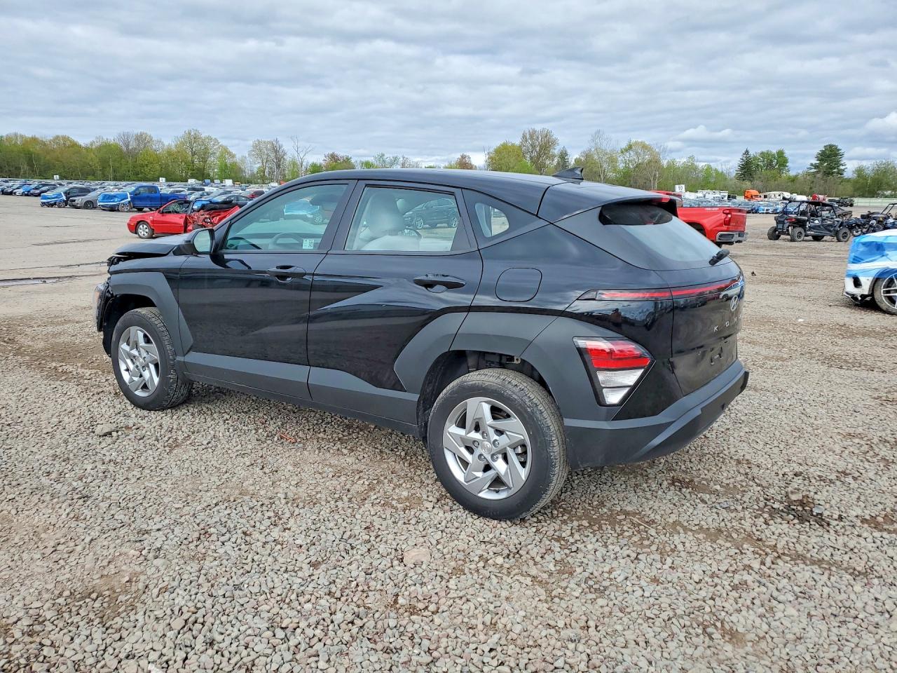 2025 HYUNDAI KONA SE — снимка 2