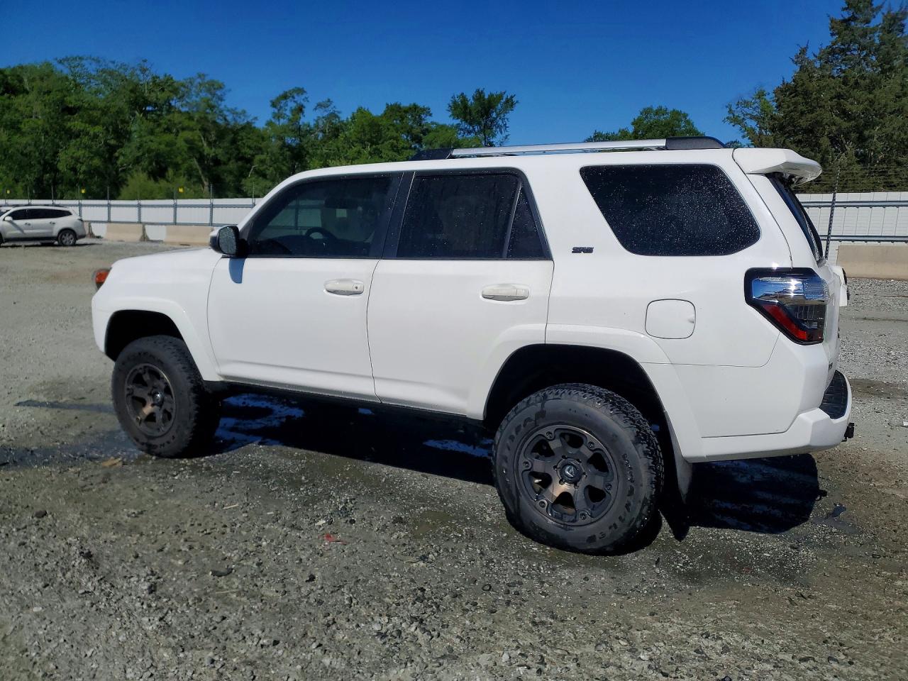 2016 TOYOTA 4RUNNER SR5 — снимка 2
