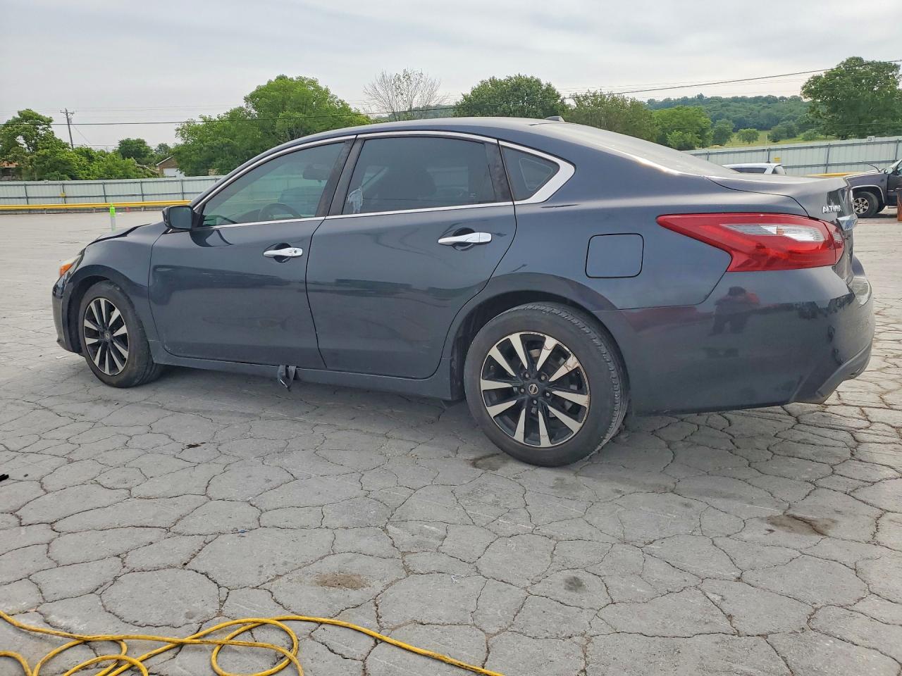 2018 NISSAN ALTIMA 2.5 SV — снимка 2