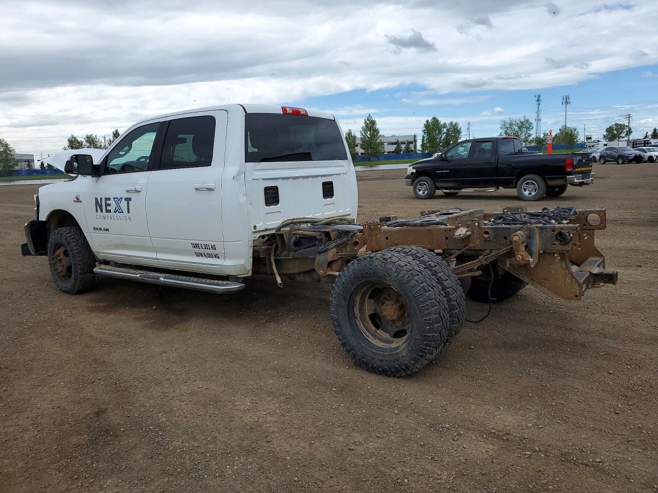 2022 RAM 3500 — снимка 2