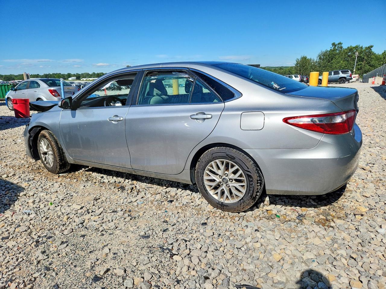 2017 TOYOTA CAMRY LE — снимка 2