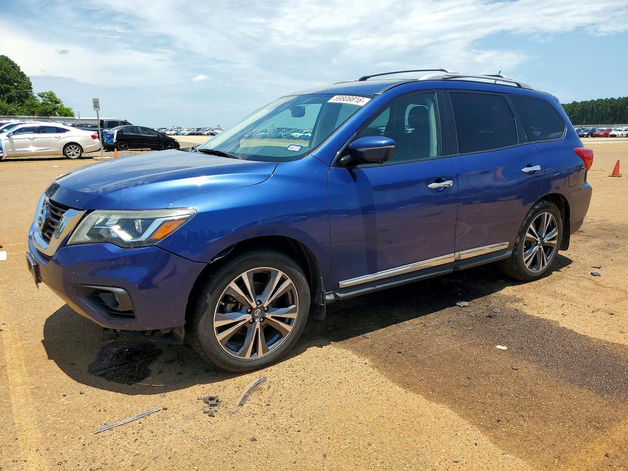 2017 NISSAN PATHFINDER PLATINUM
