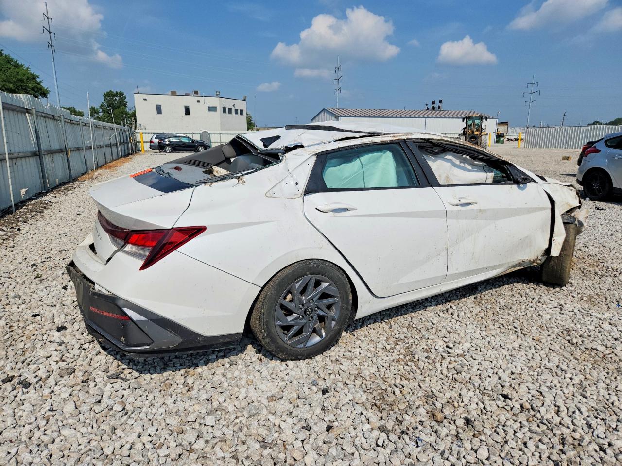 2024 HYUNDAI ELANTRA SEL — снимка 3