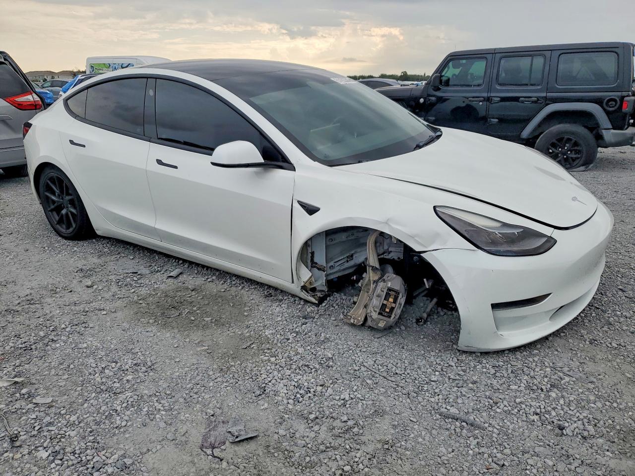 2023 TESLA MODEL 3 — снимка 4