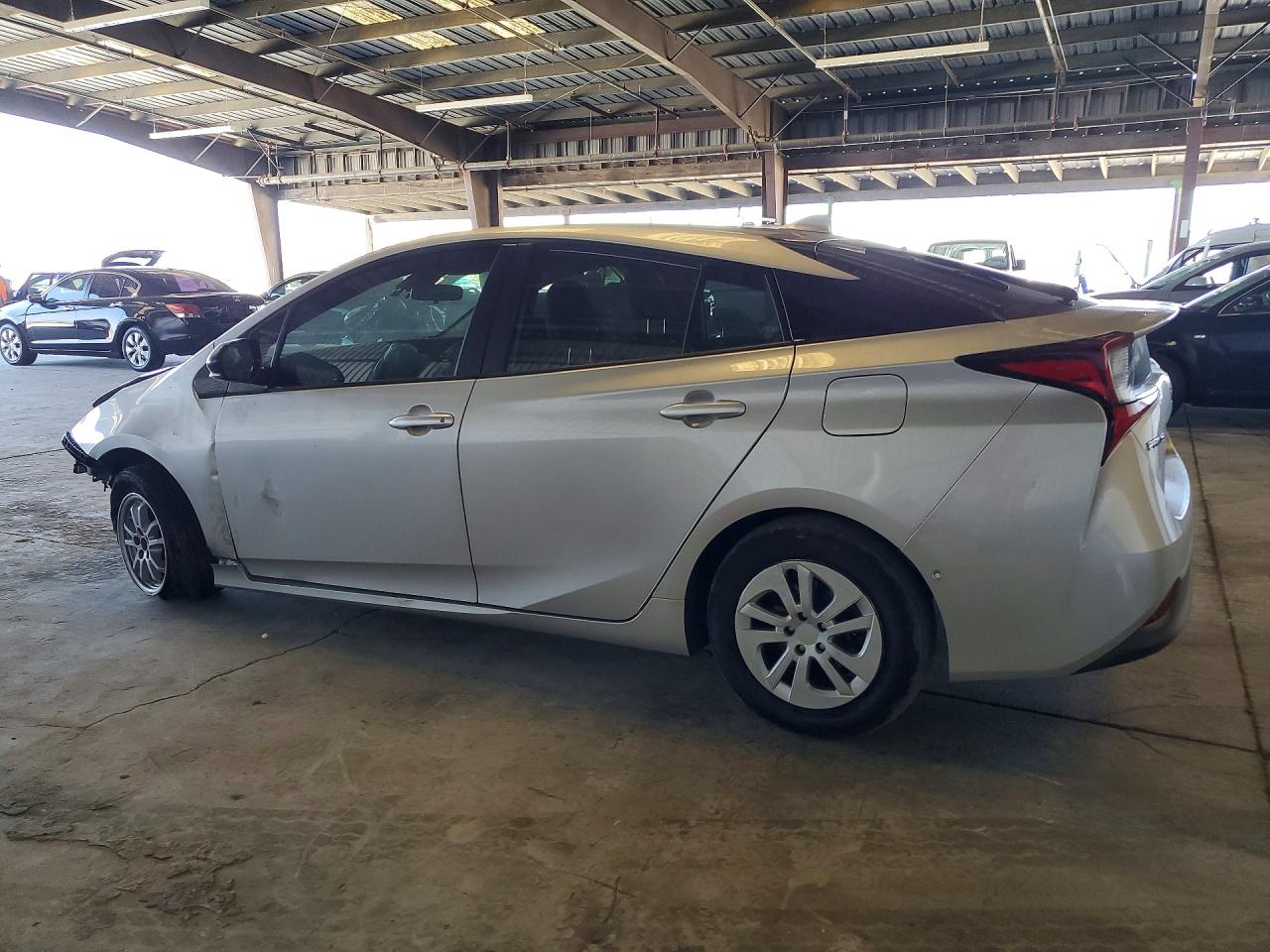 2019 TOYOTA PRIUS LE — снимка 2