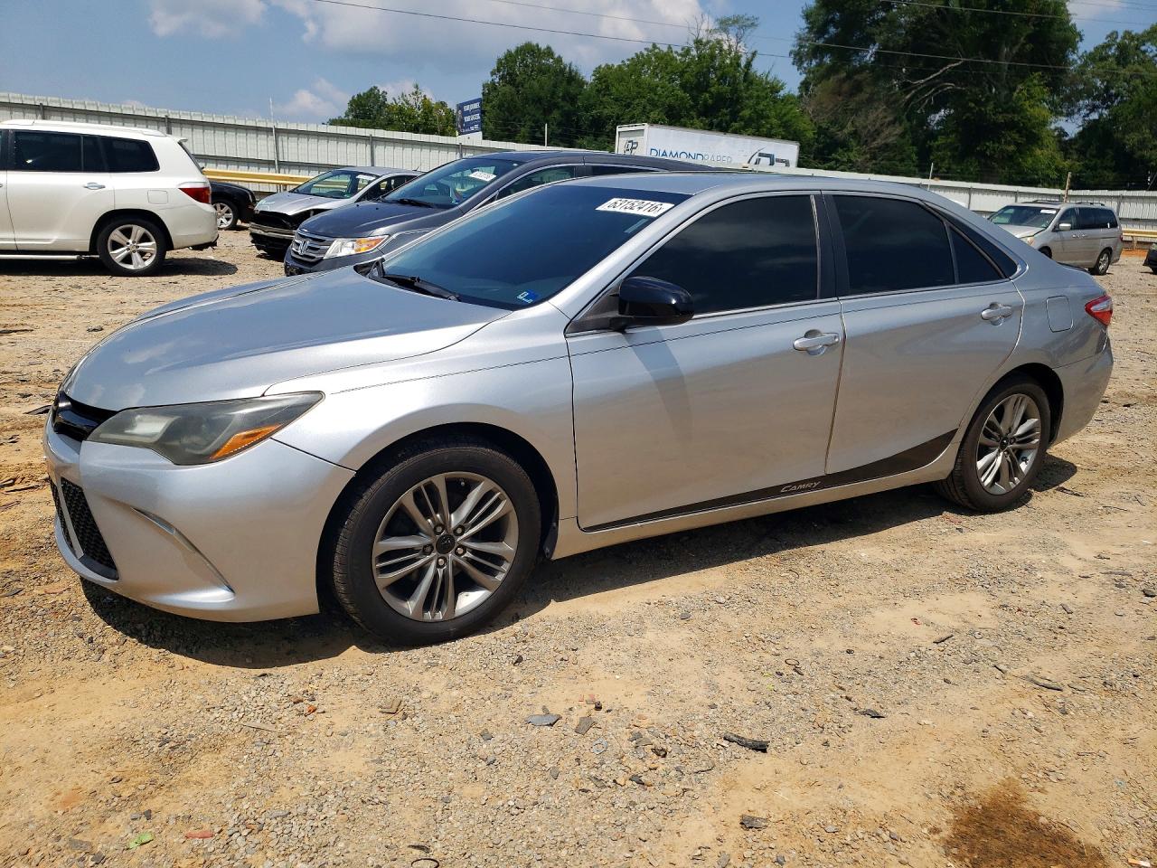 2016 TOYOTA CAMRY SE