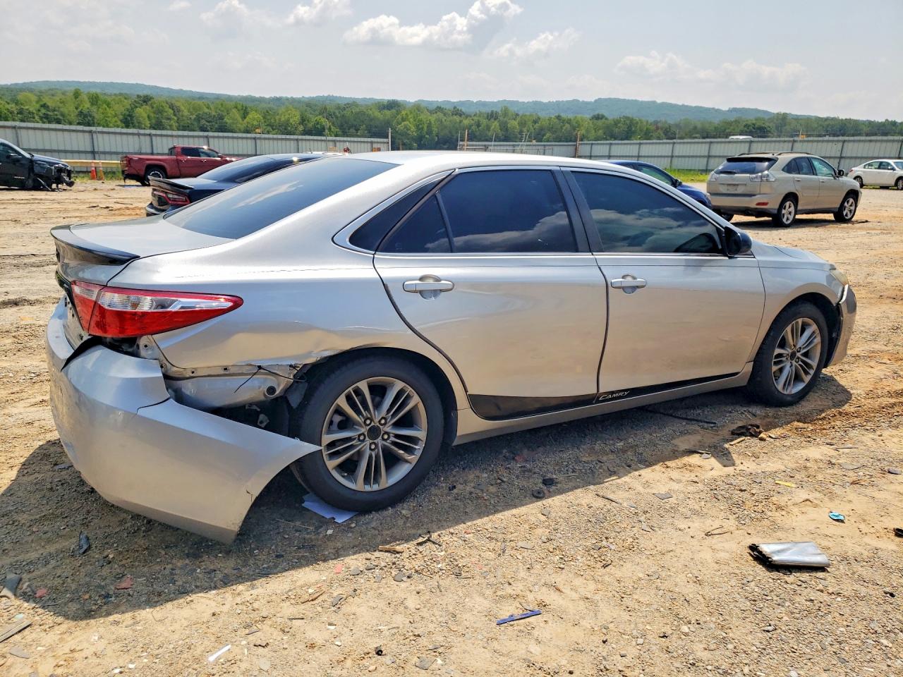 2016 TOYOTA CAMRY SE — снимка 3