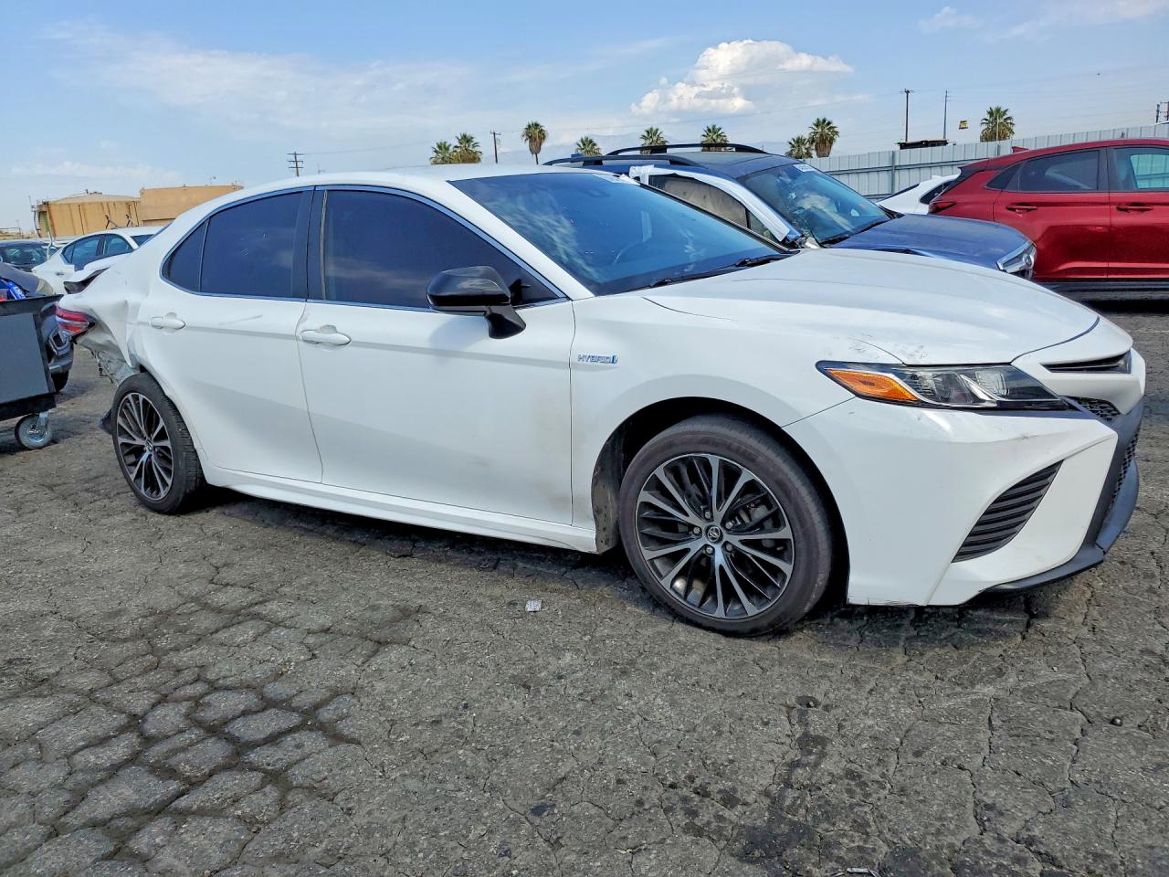 2020 TOYOTA CAMRY SE — снимка 4