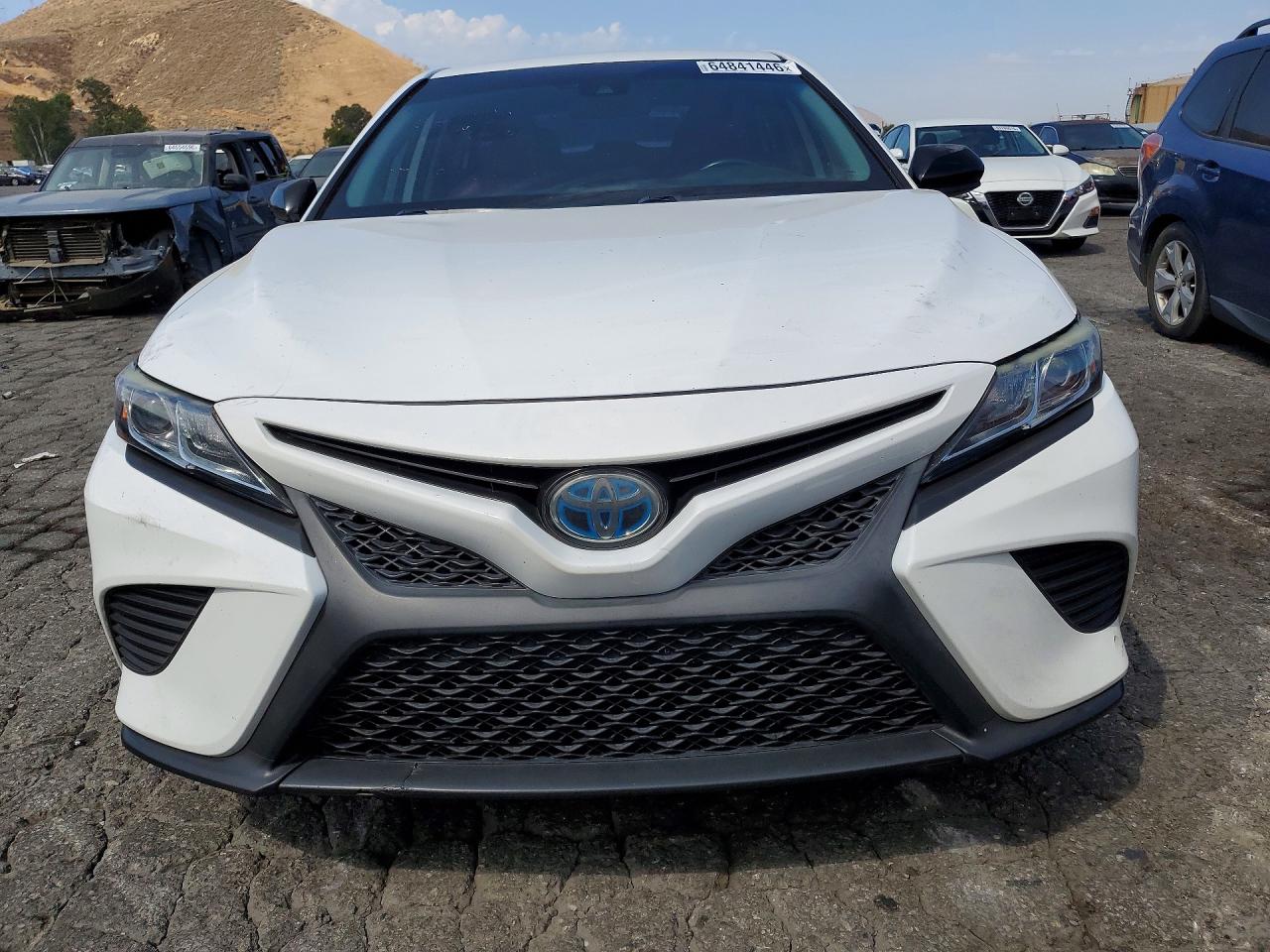 2020 TOYOTA CAMRY SE — снимка 5