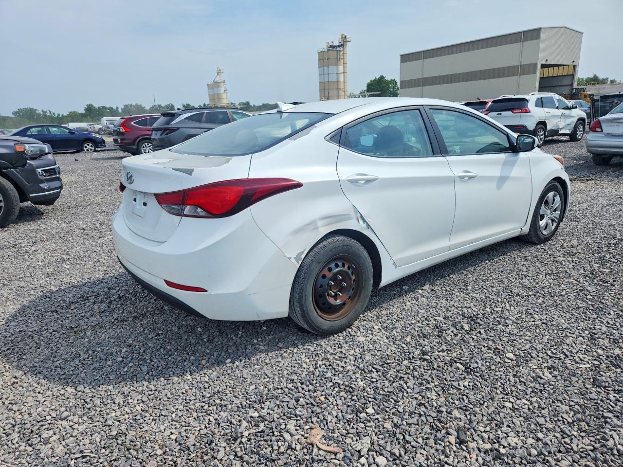 2016 HYUNDAI ELANTRA SE — снимка 3