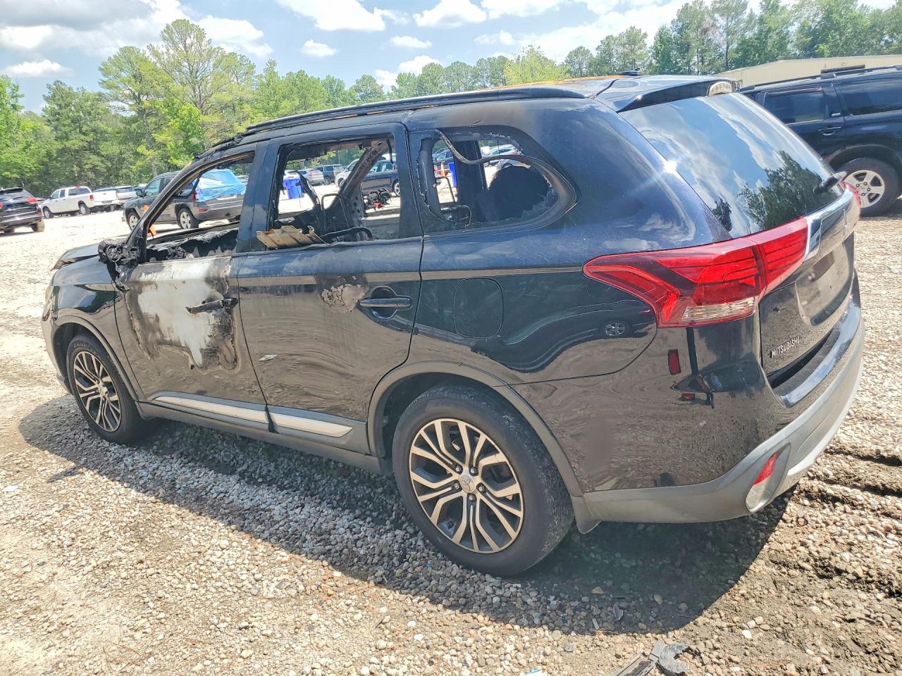 2016 MITSUBISHI OUTLANDER SE — снимка 2