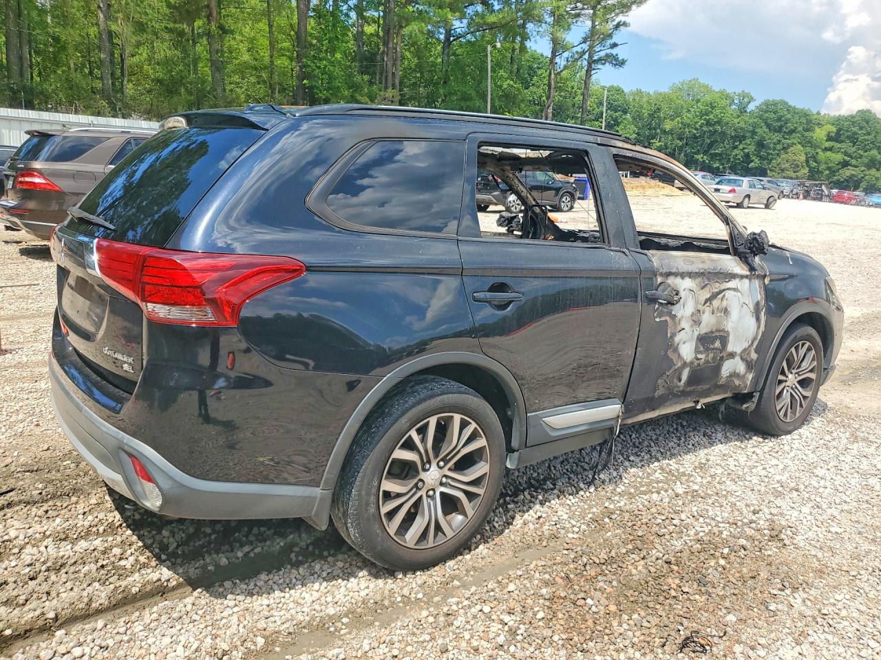 2016 MITSUBISHI OUTLANDER SE — снимка 3
