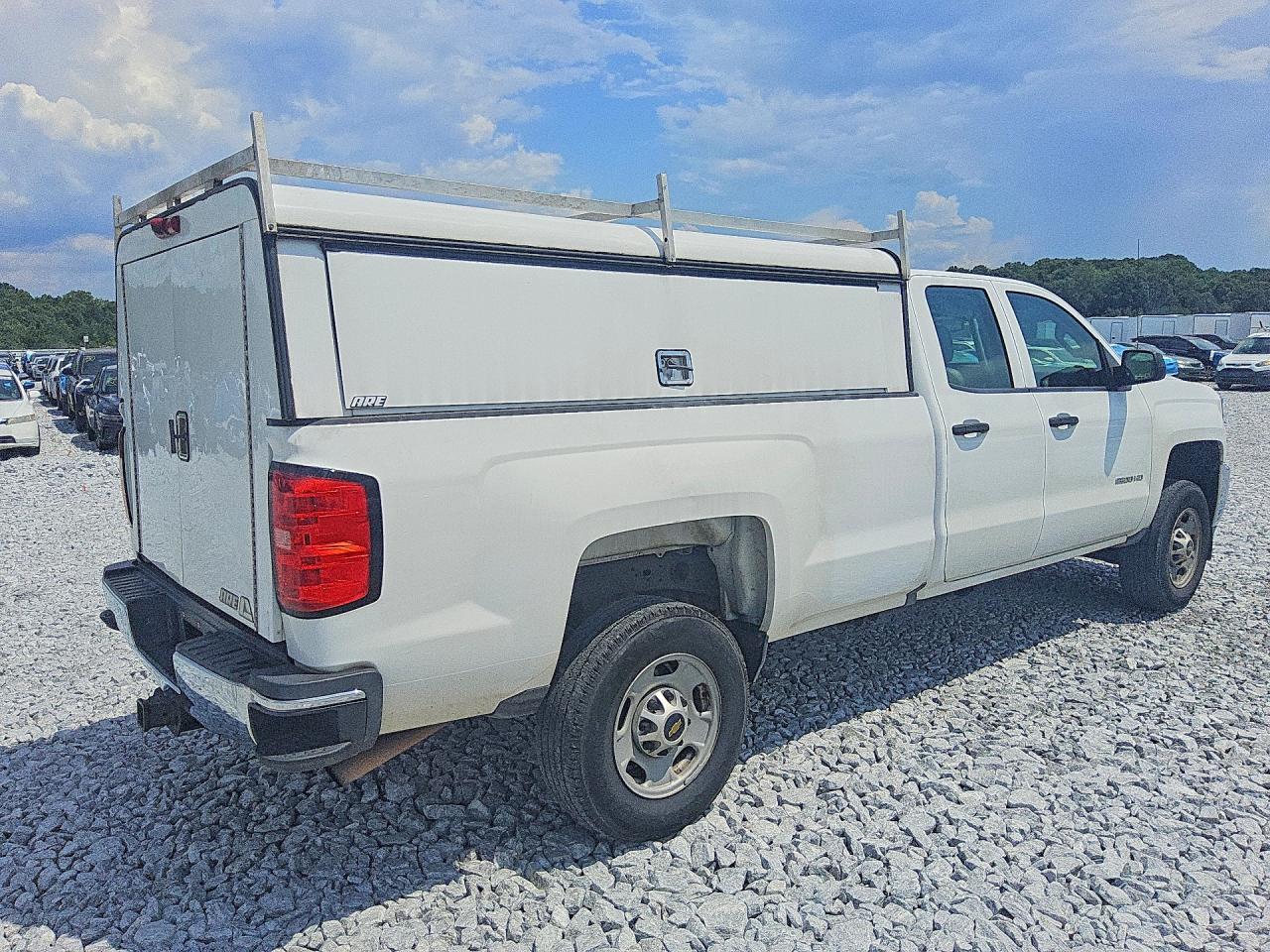2017 CHEVROLET SILVERADO C2500 HEAVY DUTY — снимка 3