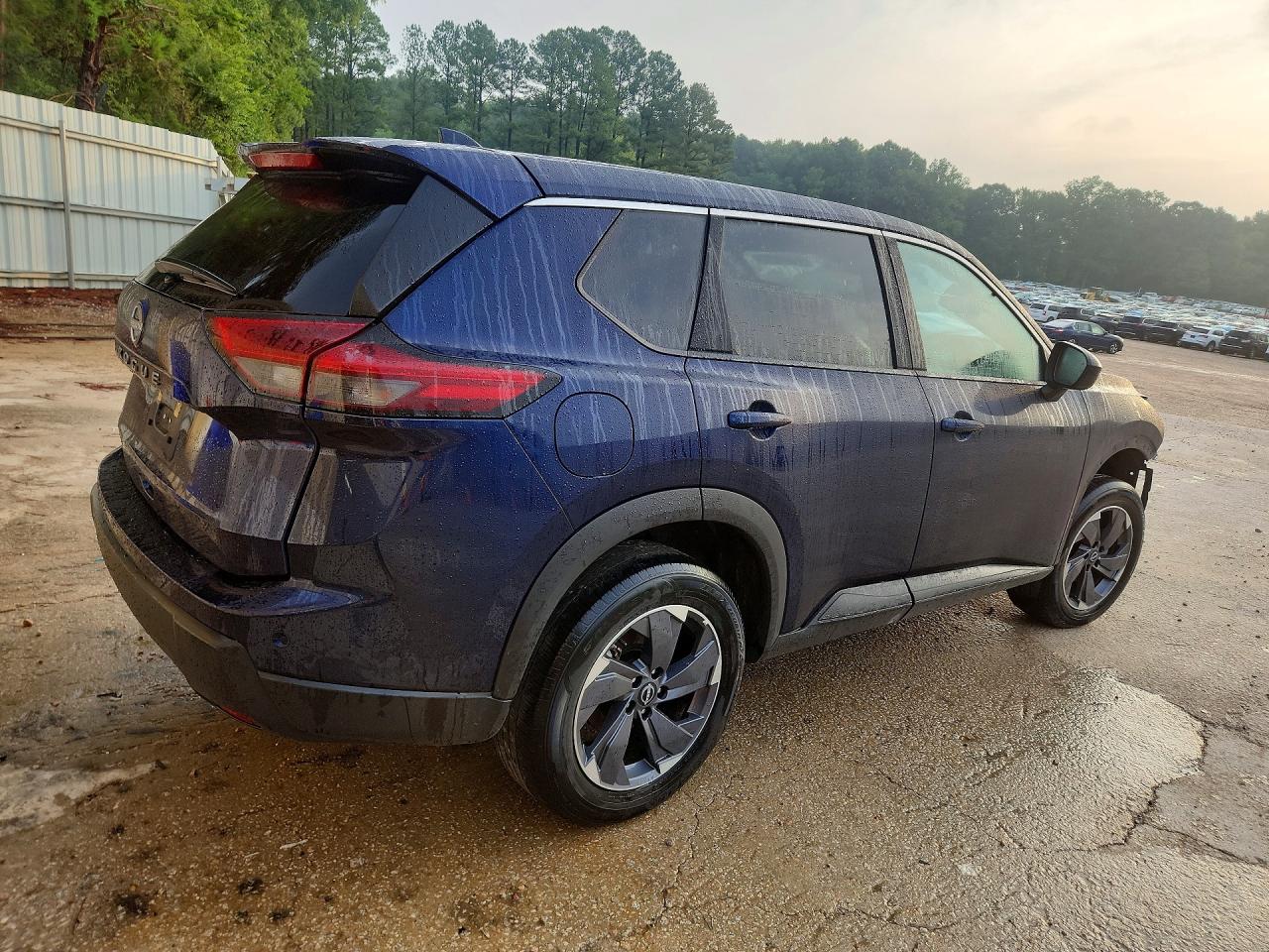 2026 NISSAN ROGUE SV — снимка 3