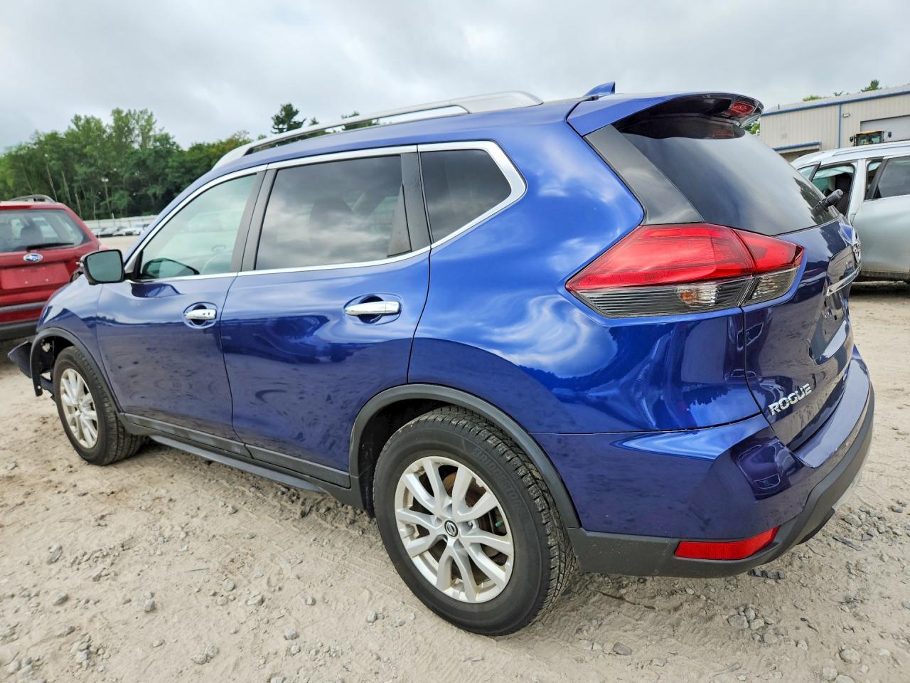 2017 NISSAN ROGUE SV — снимка 2
