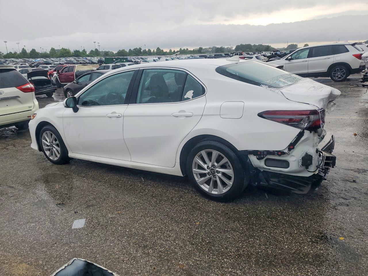 2024 TOYOTA CAMRY LE — снимка 2