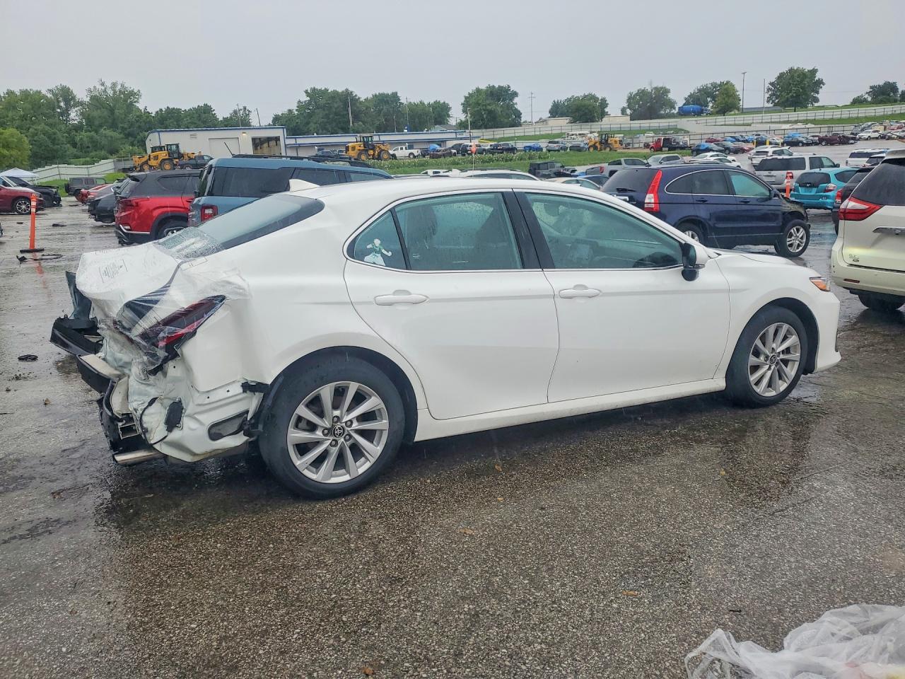2024 TOYOTA CAMRY LE — снимка 3