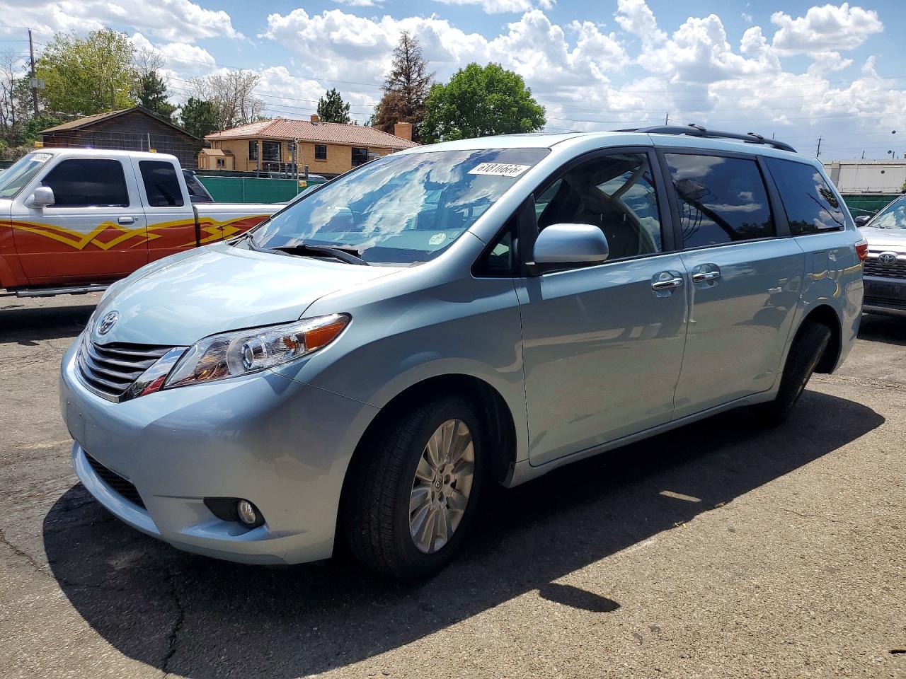 2015 TOYOTA SIENNA XLE 7-PASSENGER
