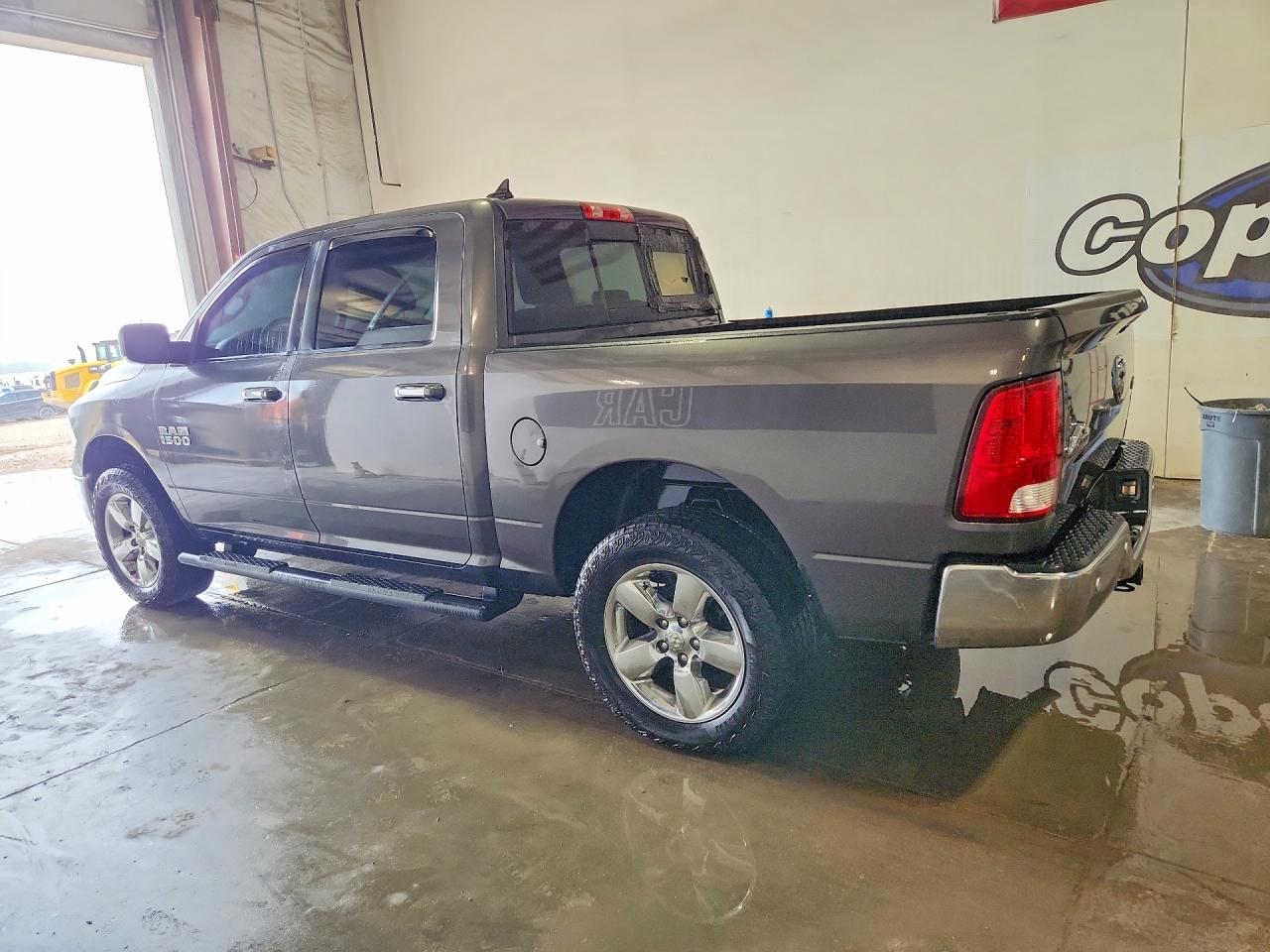 2018 RAM 1500 SLT — снимка 2