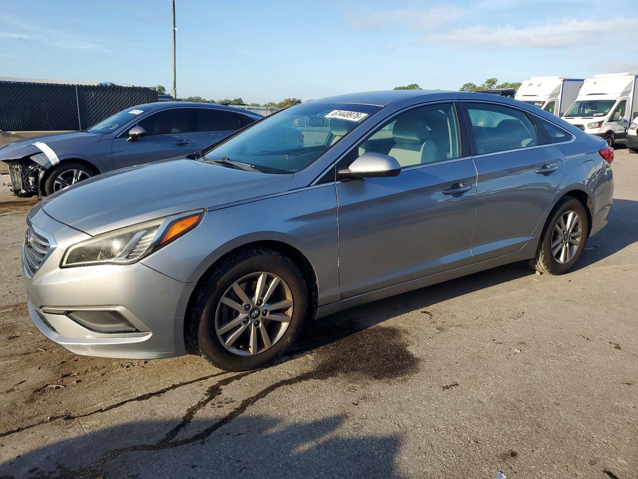 2017 HYUNDAI SONATA SE