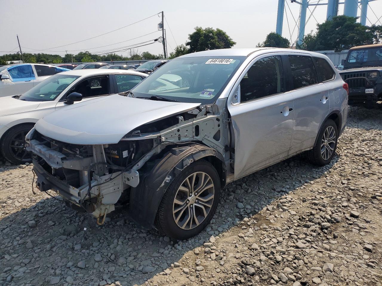 2016 MITSUBISHI OUTLANDER SE