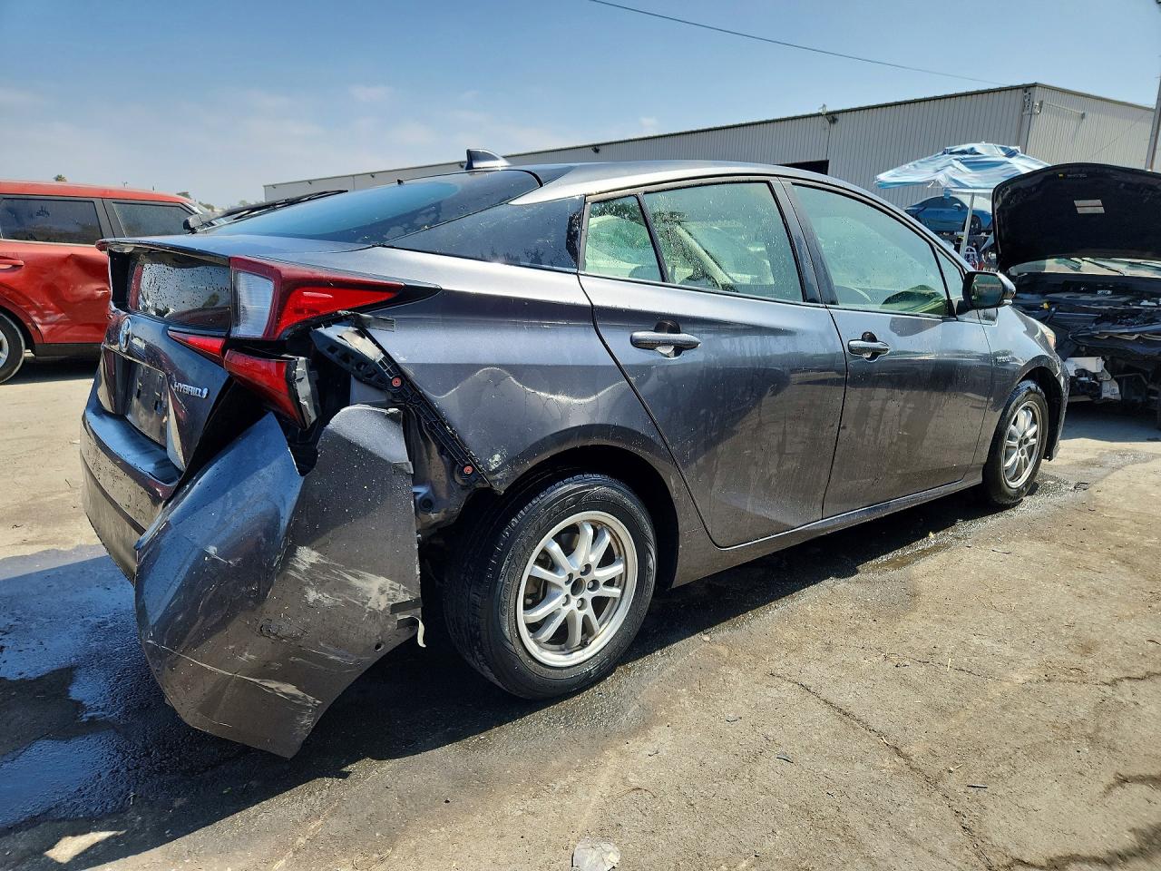2021 TOYOTA PRIUS LE — снимка 3
