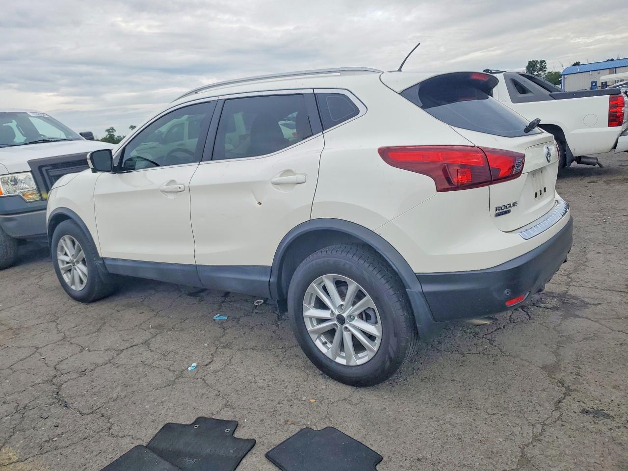 2019 NISSAN ROGUE SPORT SV — снимка 2