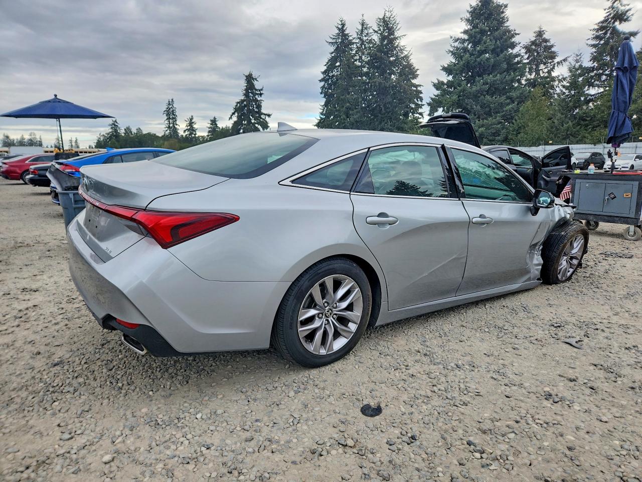 2021 TOYOTA AVALON XLE — снимка 3