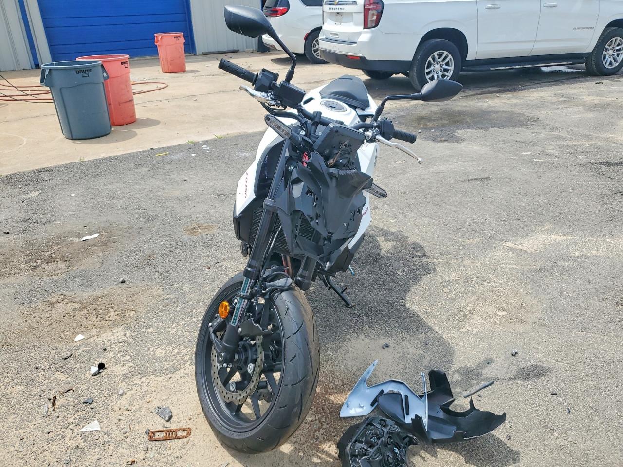 2025 HONDA CB750 A — снимка 2
