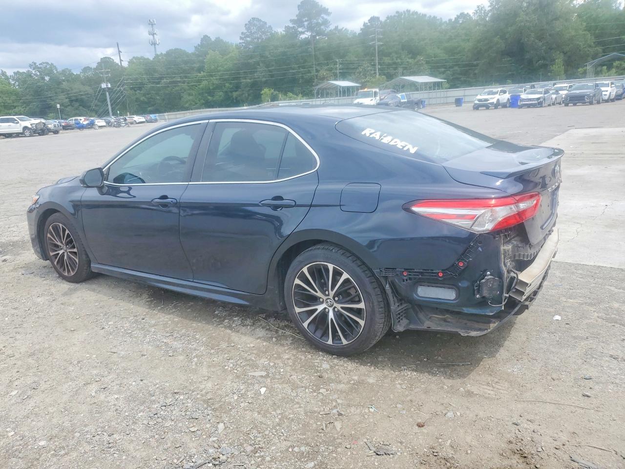 2018 TOYOTA CAMRY SE — снимка 2