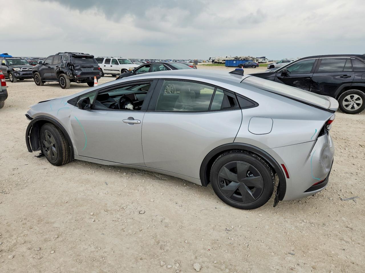 2026 TOYOTA PRIUS LE — снимка 2