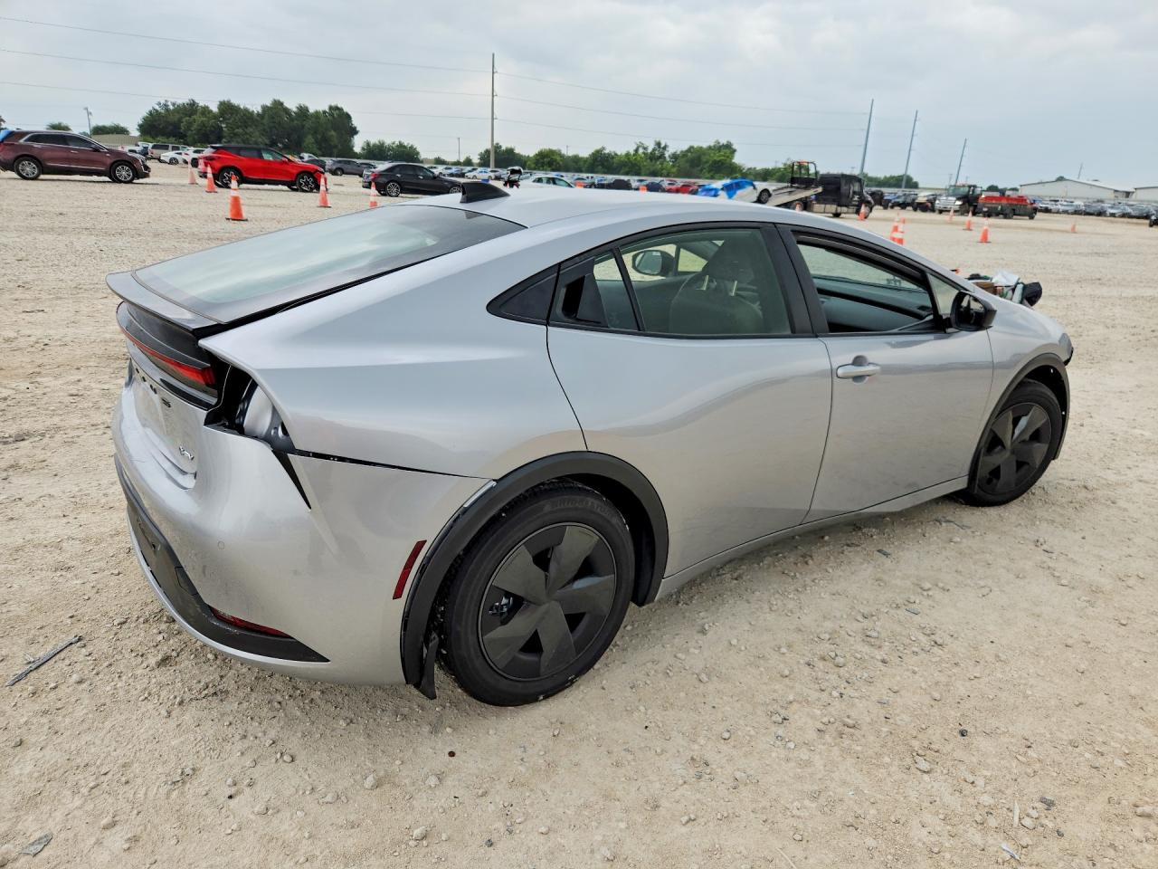 2026 TOYOTA PRIUS LE — снимка 3