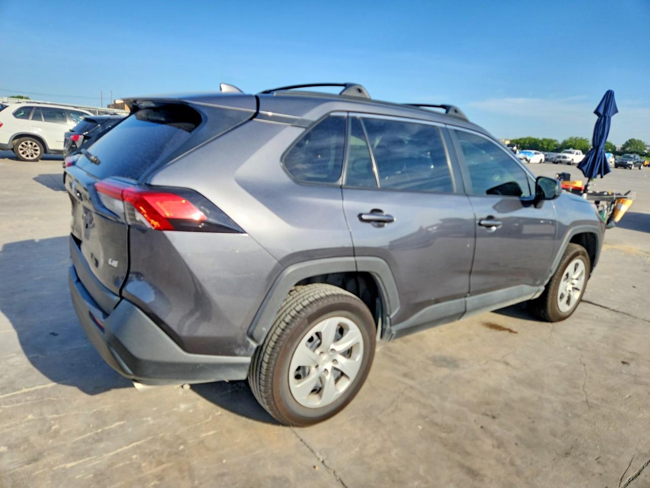 2020 TOYOTA RAV4 LE — снимка 3