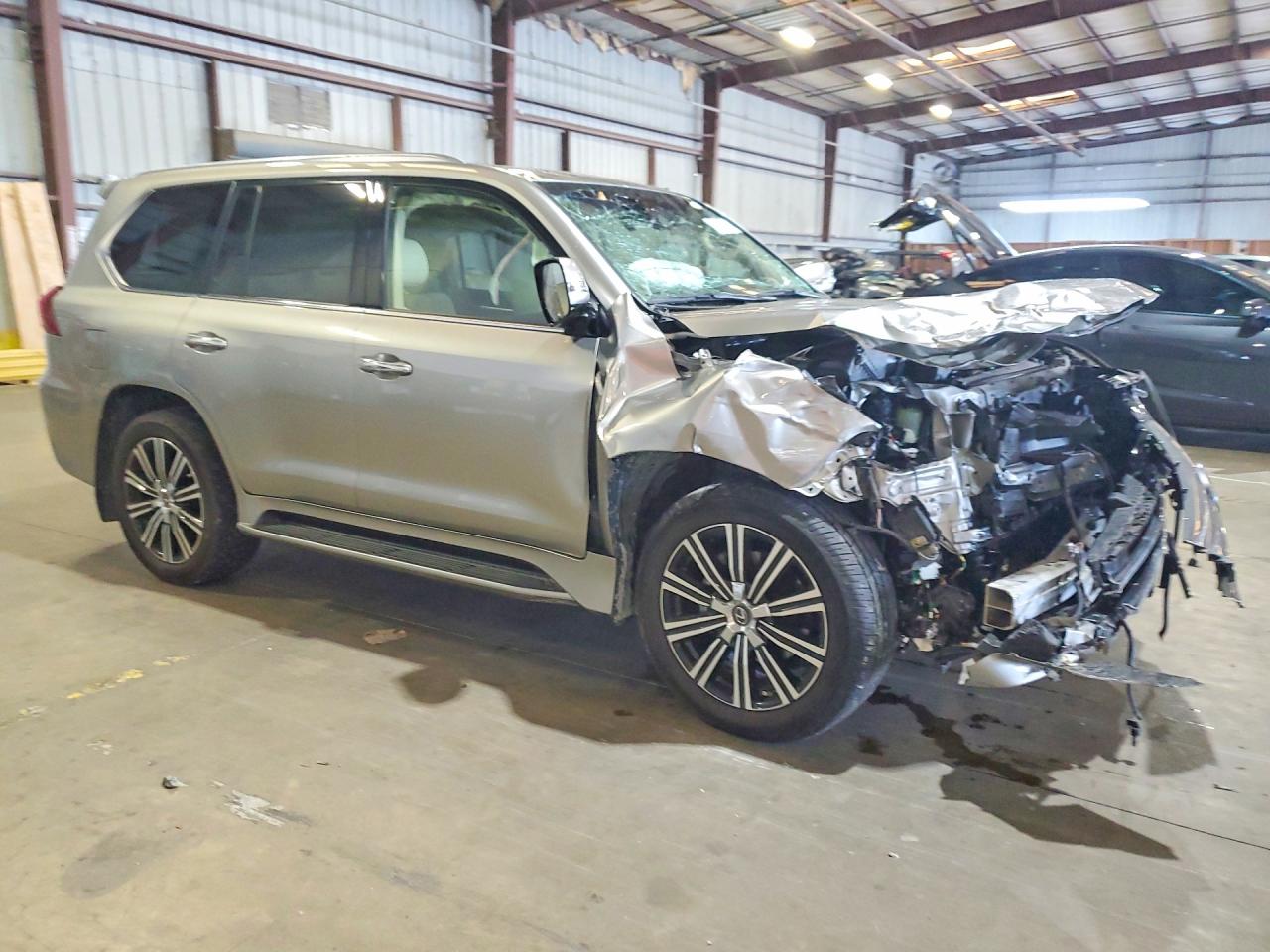 2021 LEXUS LX 570 — снимка 4