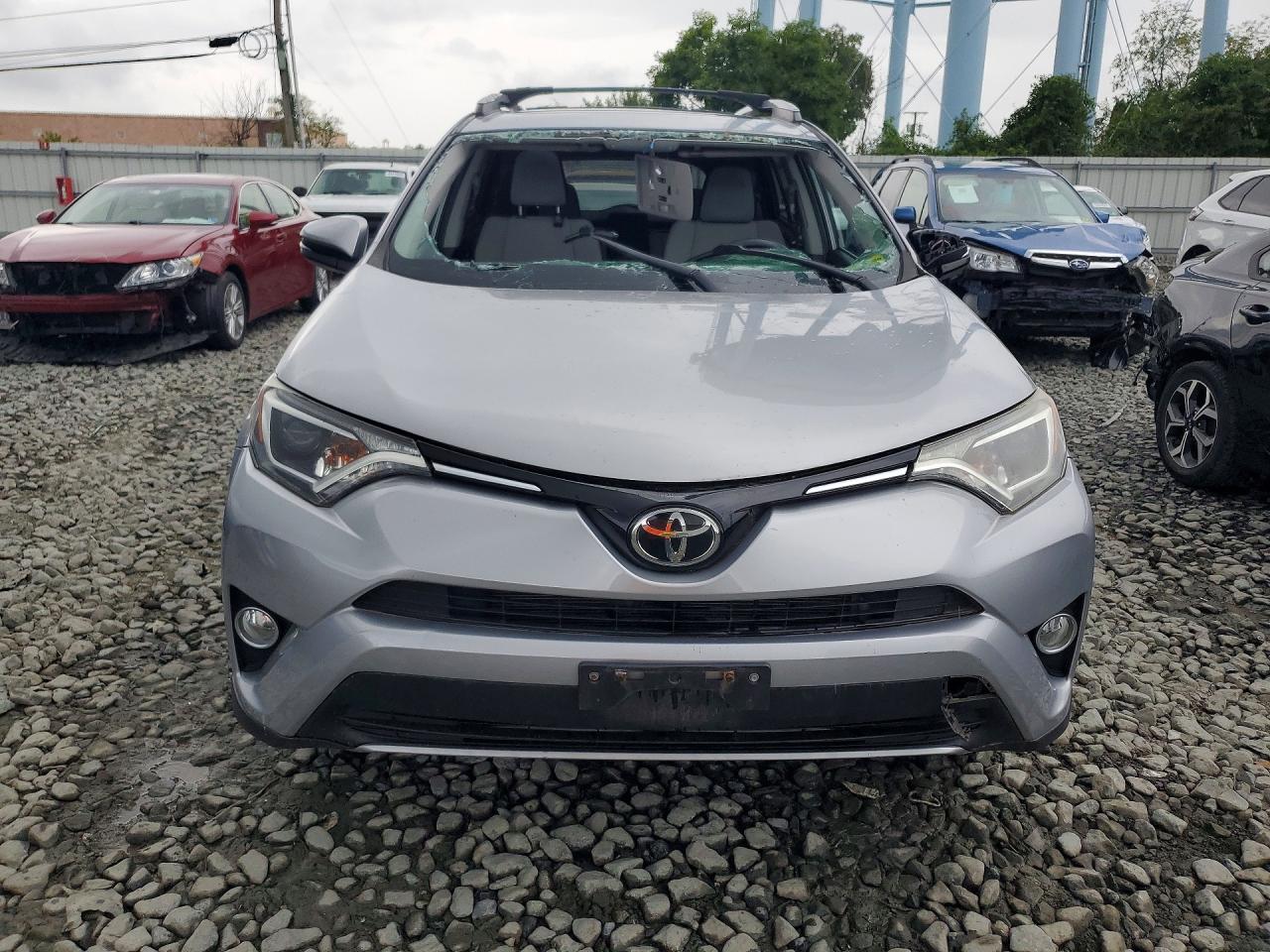 2017 TOYOTA RAV4 XLE — снимка 5