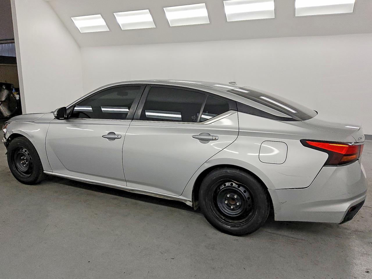2020 NISSAN ALTIMA S — снимка 2