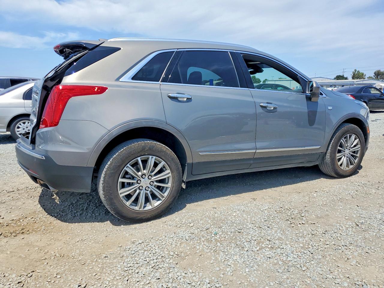 2017 CADILLAC XT5 LUXURY — снимка 3