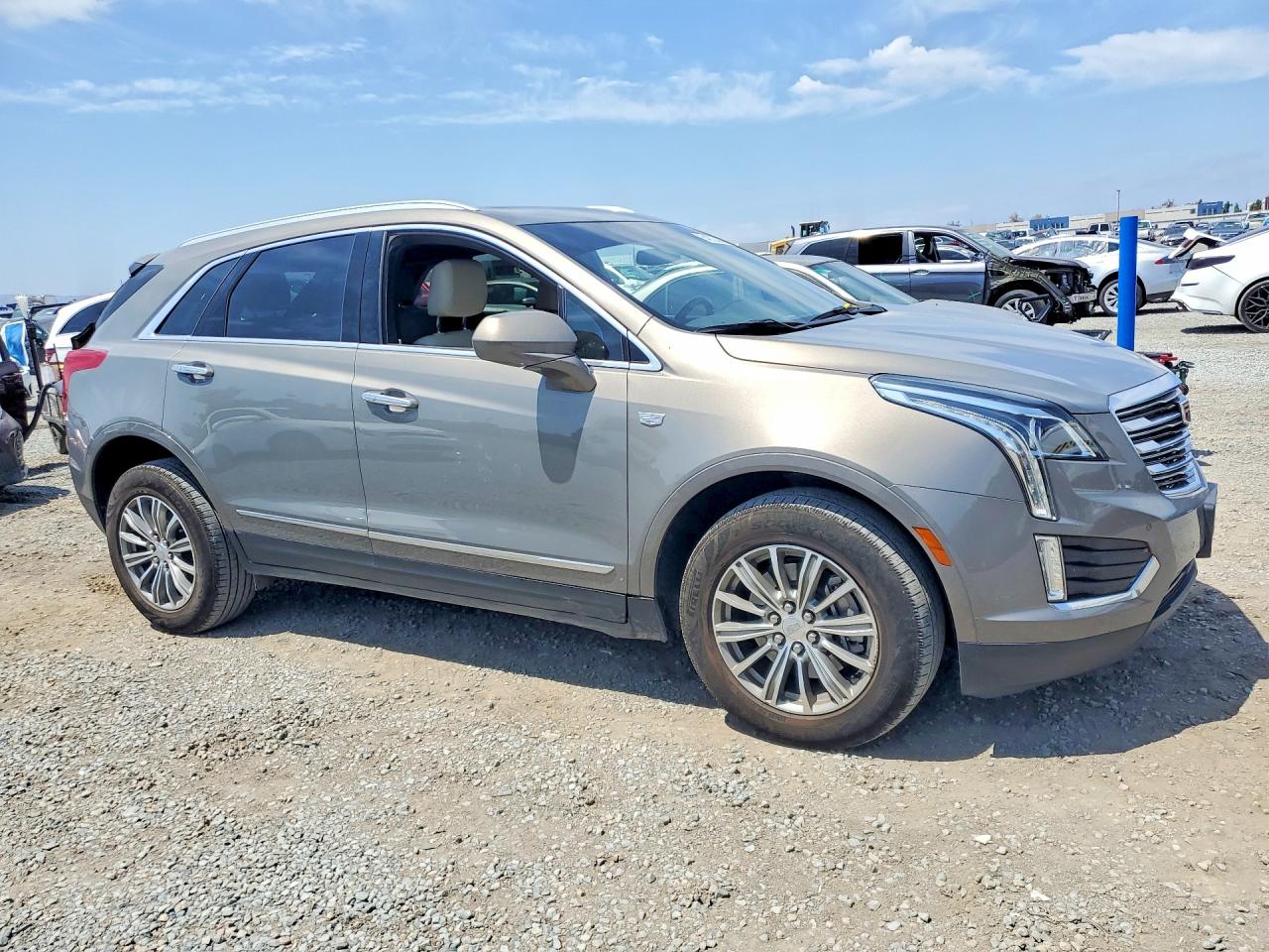 2017 CADILLAC XT5 LUXURY — снимка 4