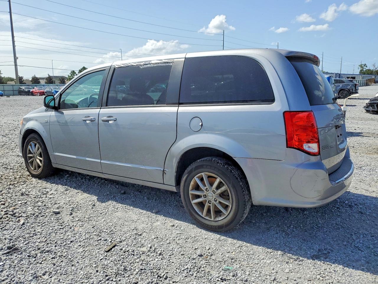 2019 DODGE GRAND CARAVAN SE — снимка 2