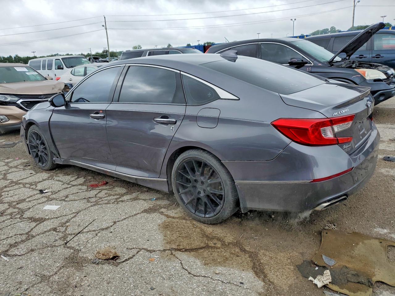2018 HONDA ACCORD TOURING — снимка 2