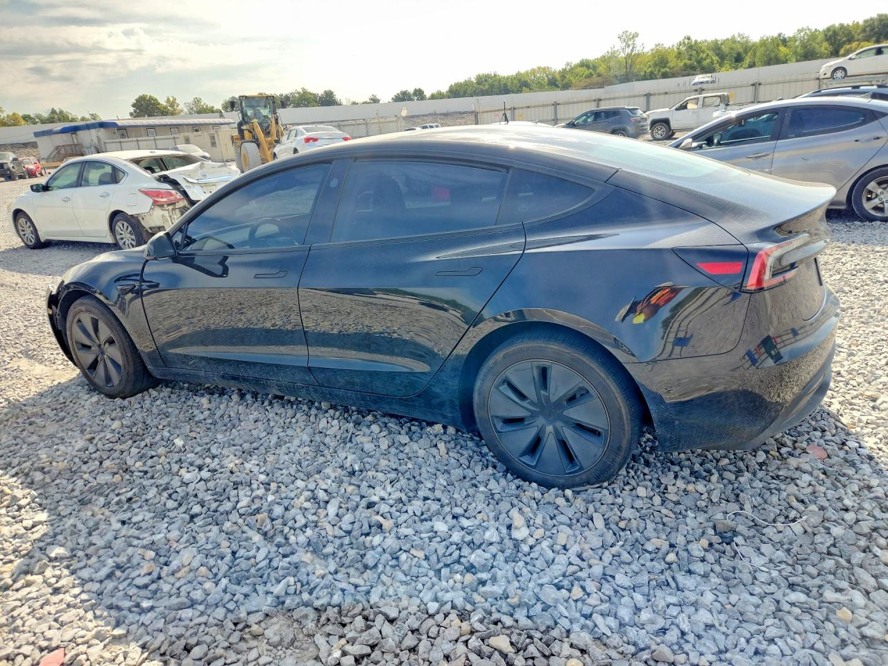 2025 TESLA MODEL 3 — снимка 2