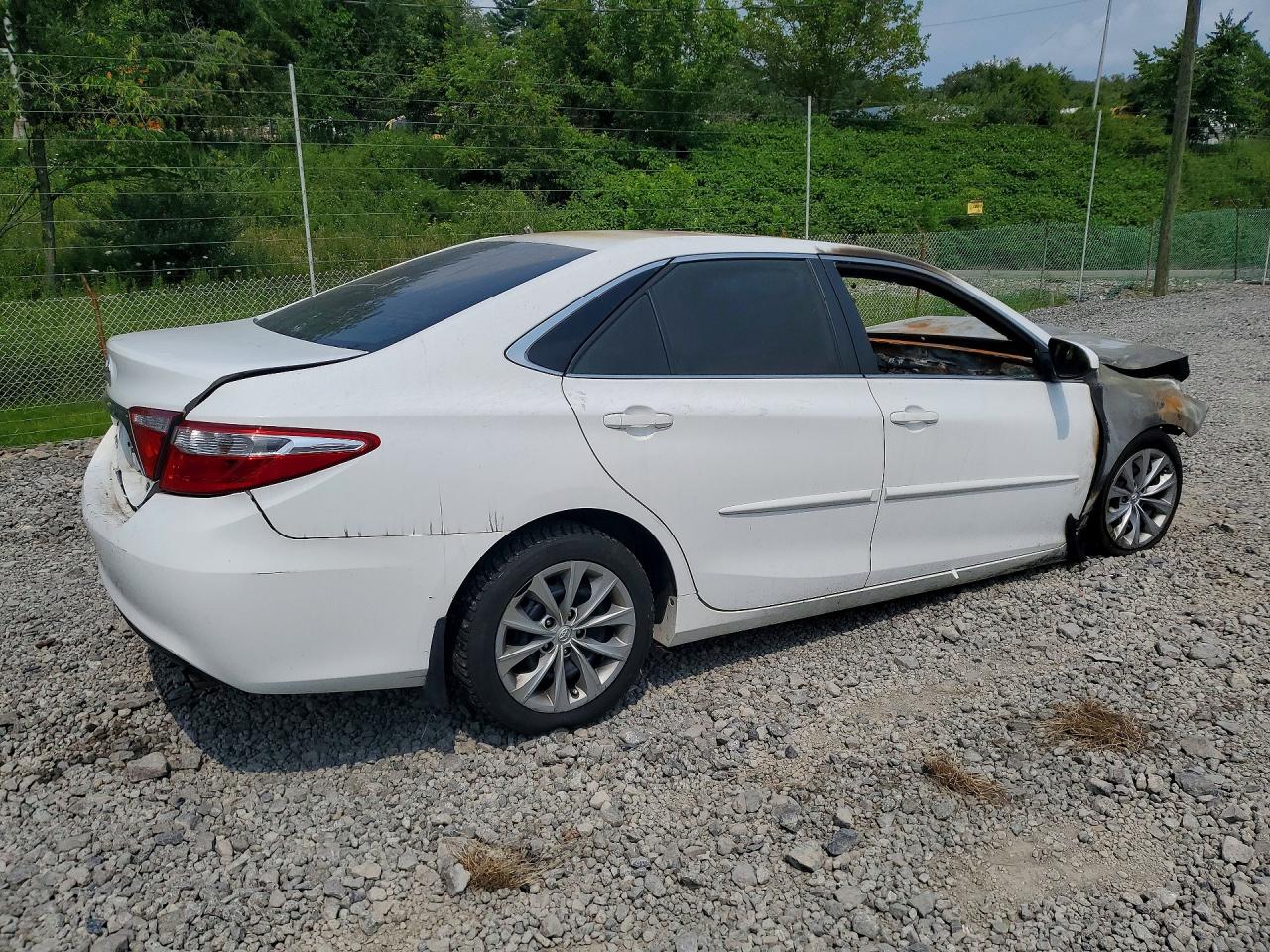 2017 TOYOTA CAMRY LE — снимка 3