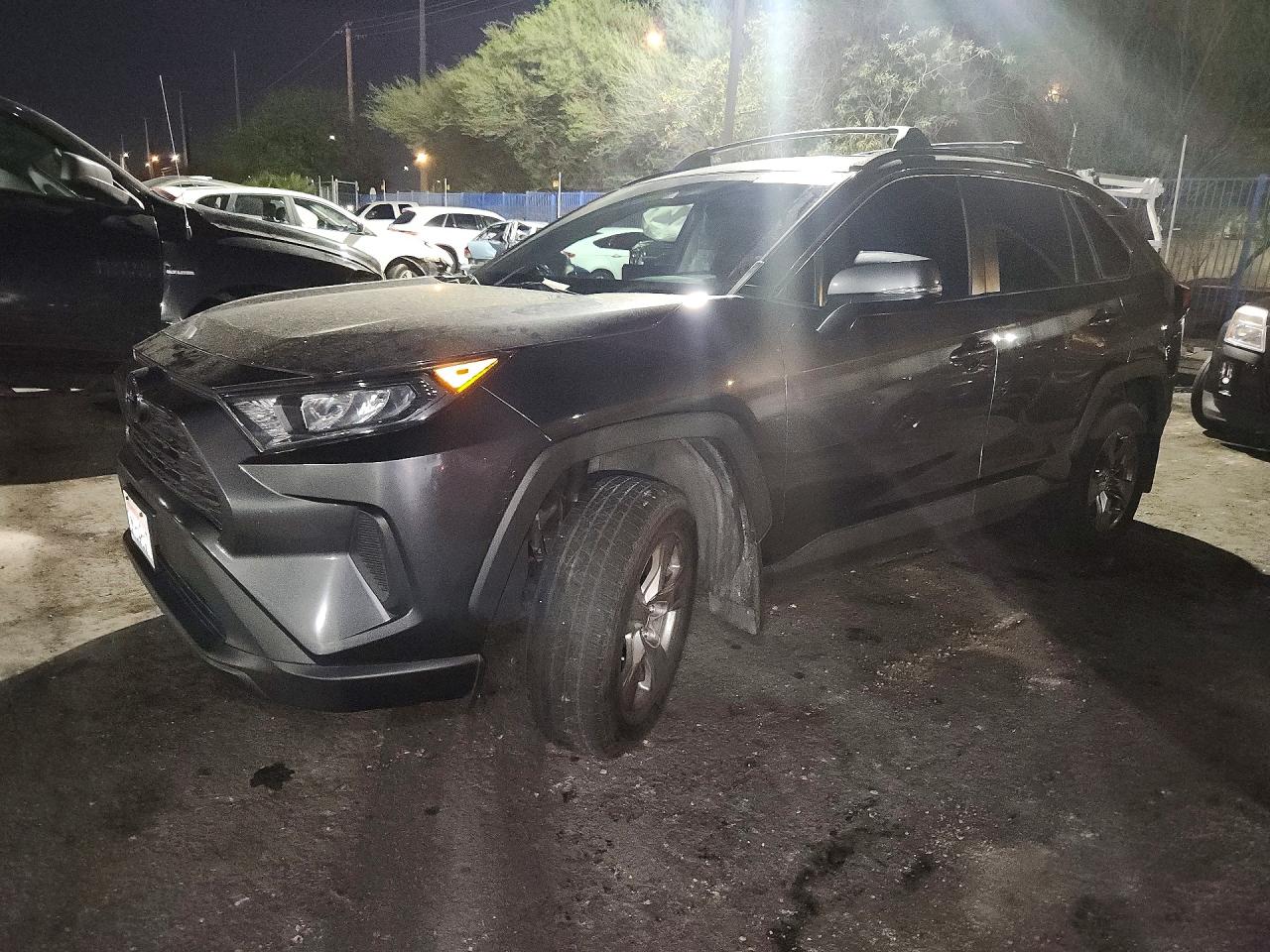 2020 TOYOTA RAV4 LE