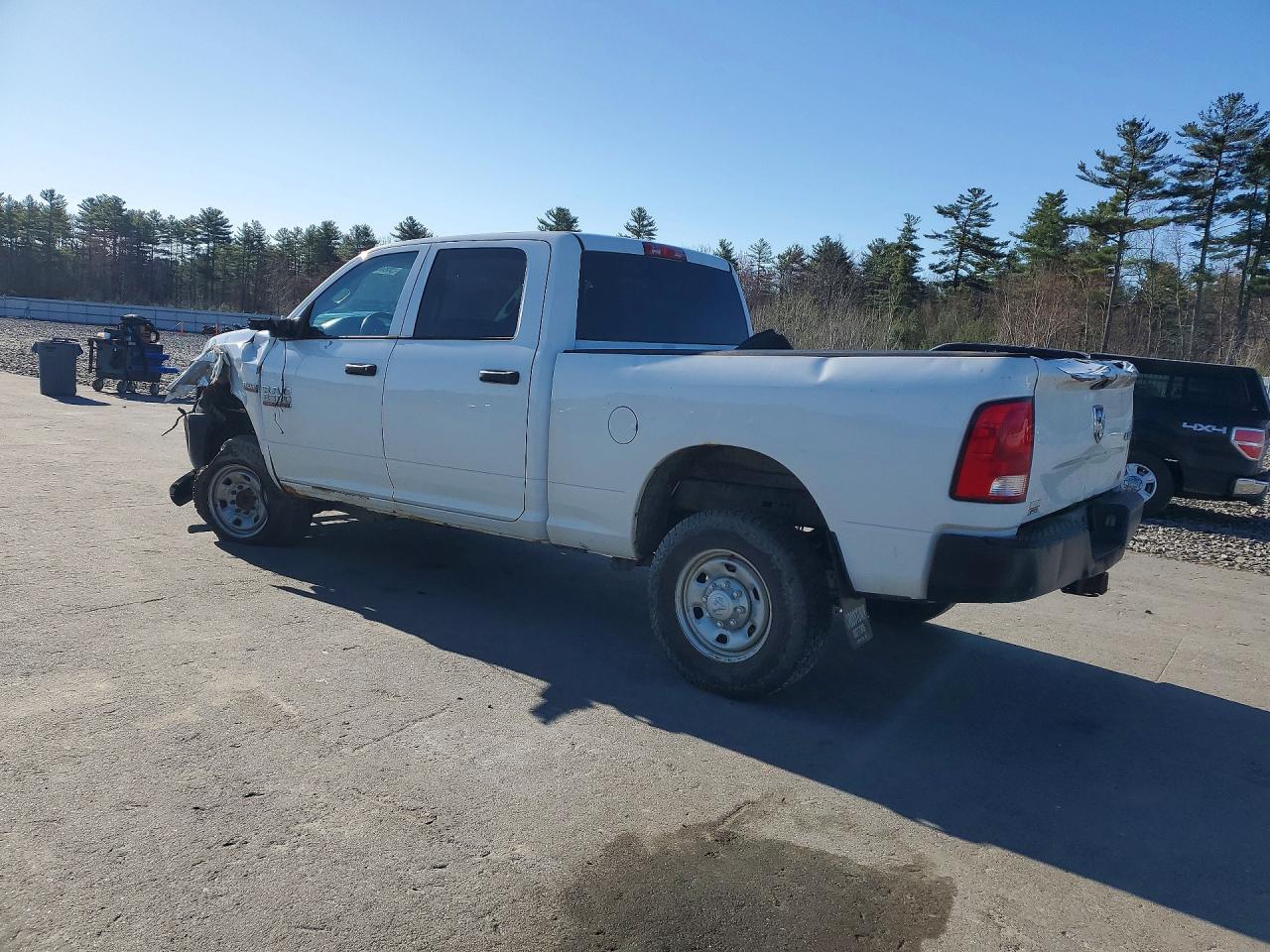 2015 RAM 2500 ST — снимка 2