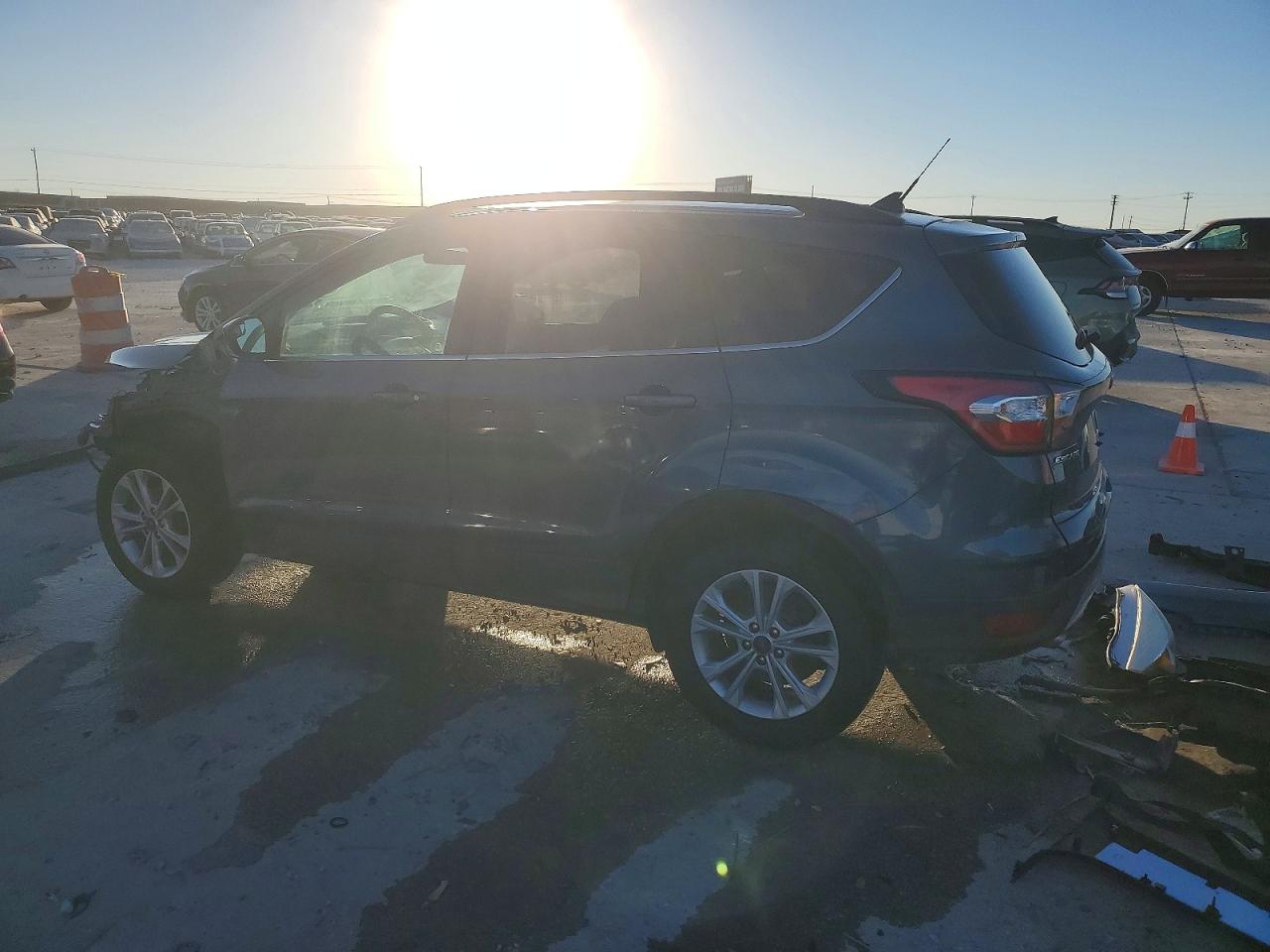 2018 FORD ESCAPE SE — снимка 2
