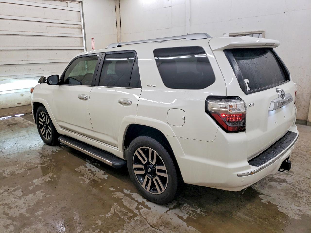 2015 TOYOTA 4RUNNER LIMITED — снимка 2