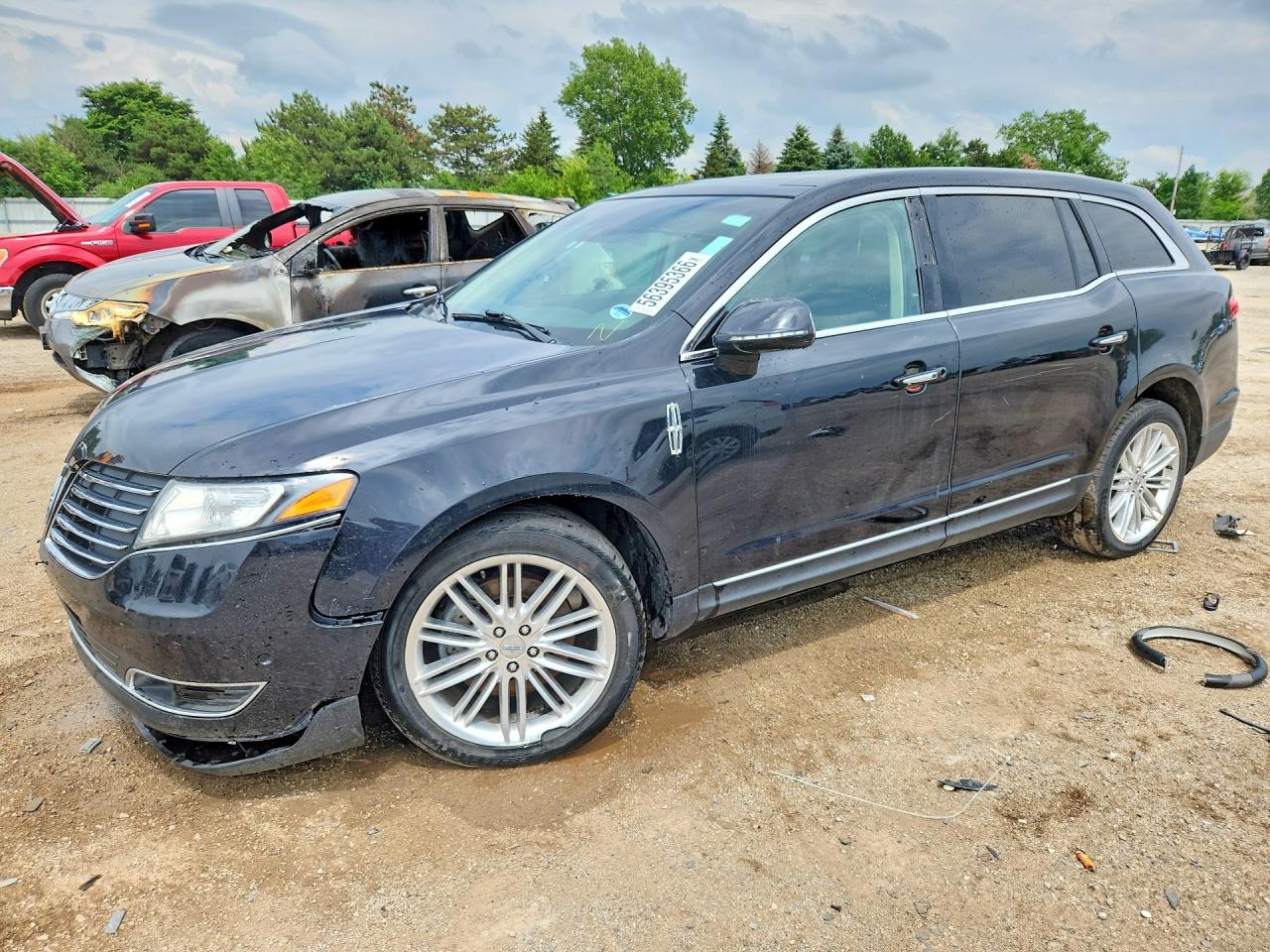 2019 LINCOLN MKT